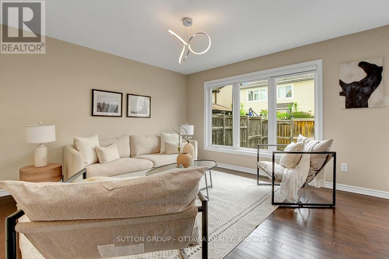 28326225/460-meadowhawk-crescent/half-moon-bay/ottawa/ontario/K2J5W8_11