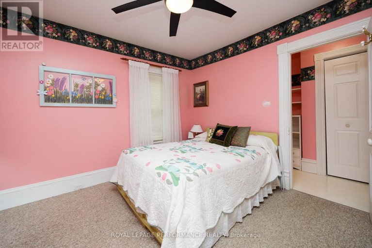 29632412/11-peter-street/maxville/north-glengarry/ontario/K0C1T0_33