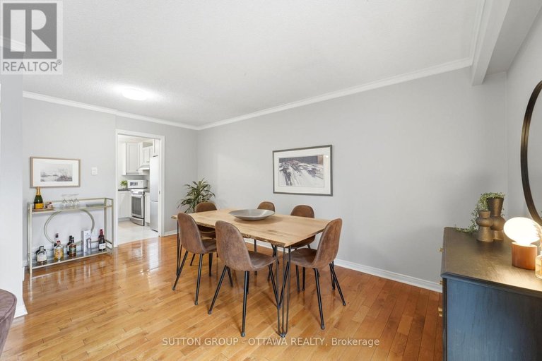 29617710/3907e-old-richmond-road/arbeatha-park/ottawa/ontario/K2H8T8_11