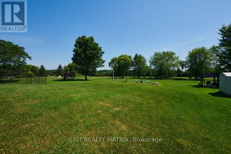 28544595/4705-mcneely-road/sarsfieldbearbrook/ottawa/ontario/K4B1J1_28