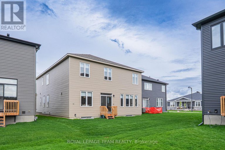 28698109/2055-wanderer-avenue/mahogany-community/ottawa/ontario/K4M0W9_50