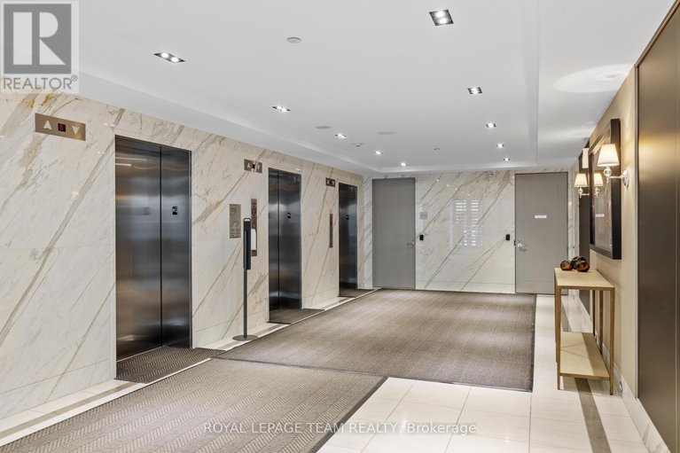 29639805/1506-111-champagne-avenue-s/west-centre-town/ottawa/ontario/K1S5V3_3