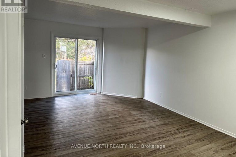 29078377/65-1787-dondale-street/pineview/ottawa/ontario/K1B5H9_8