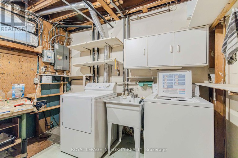 28882629/135-desmond-avenue/glencairnhazeldean/ottawa/ontario/K2L1E8_46