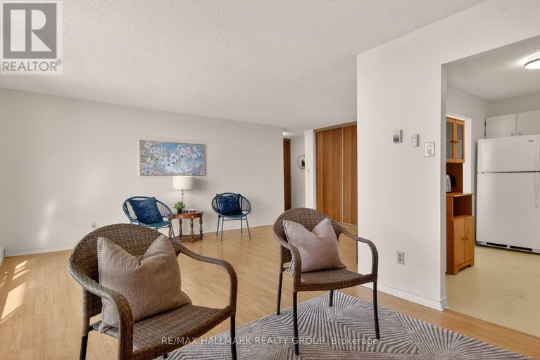 29157375/1001-665-bathgate-drive/carson-meadows/ottawa/ontario/K1K3Y4_17