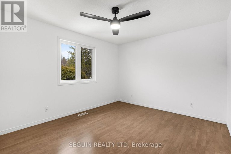 29211011/3704-pattee-road-e/east-hawkesbury-twp/hawkesbury/ontario/K6A2R2_16