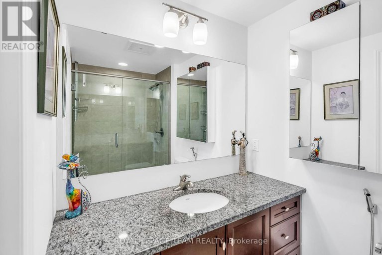 28487683/413-575-byron-avenue/mckellarhighland/ottawa/ontario/K2A1R7_21