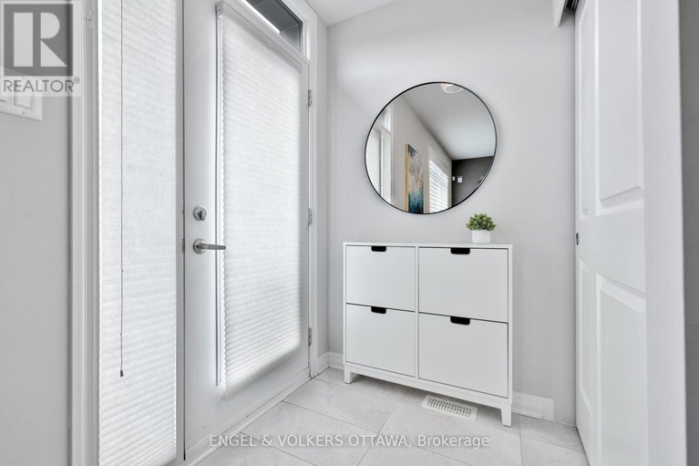 28377095/624-mikinak-road/cfb-rockcliffe-and-area/ottawa/ontario/K1K3X7_6