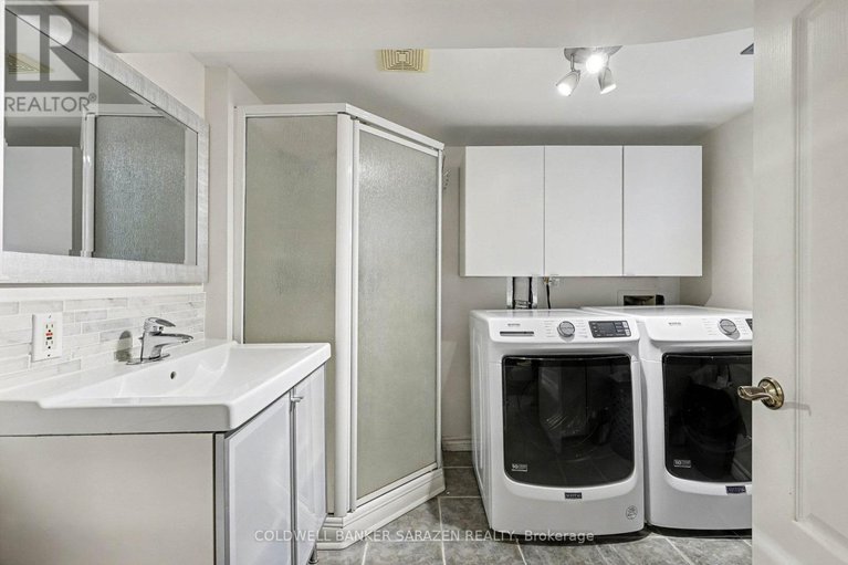 29157548/868-duberry-street/mckellar-heightsglabar-park/ottawa/ontario/K2A3T3_18