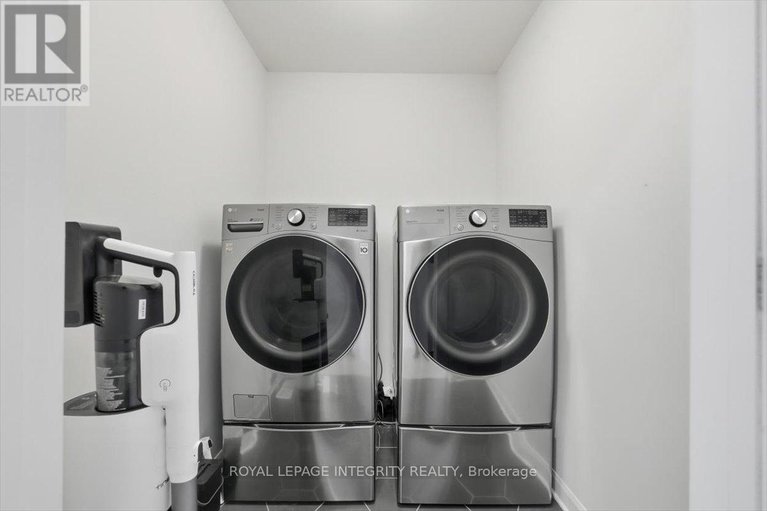 29028072/717-sebastian-street/avalon-east/ottawa/ontario/K4A5L1_16