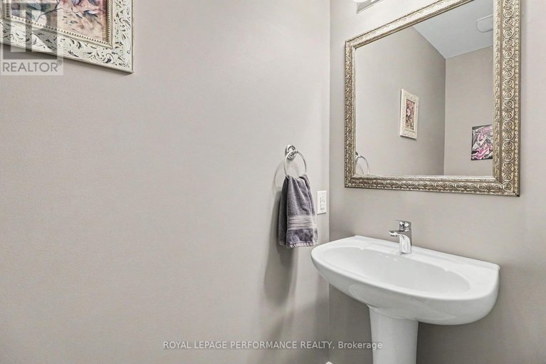 29634644/717-magnolia-street/avalon-west/ottawa/ontario/K4A0Z2_15