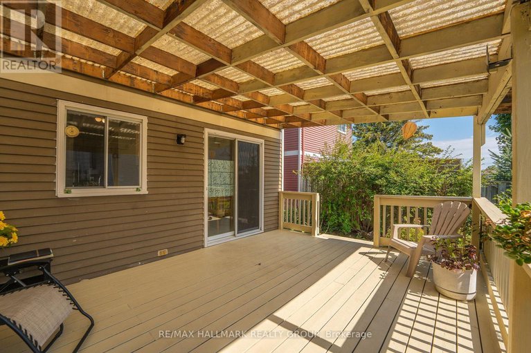 28819606/41-sovereign-avenue/craig-henrywoodvale/ottawa/ontario/K2G4W8_42