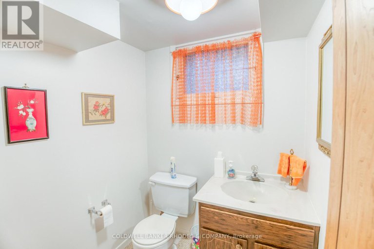 29040385/2005-neepawa-avenue/carlingwood/ottawa/ontario/K2A3L4_25