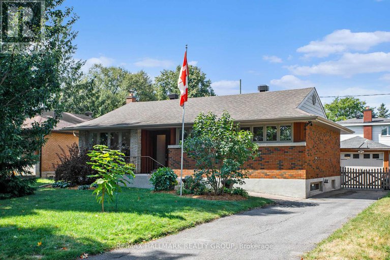 28828284/2088-bangor-street/elmvale-acresurbandale/ottawa/ontario/K1G2X7_1