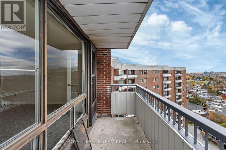 29128089/1210-20-chesterton-drive/borden-farmstewart-farmcarleton-heightsparkwood-hills/ottawa/ontario/K2E6Z7_22