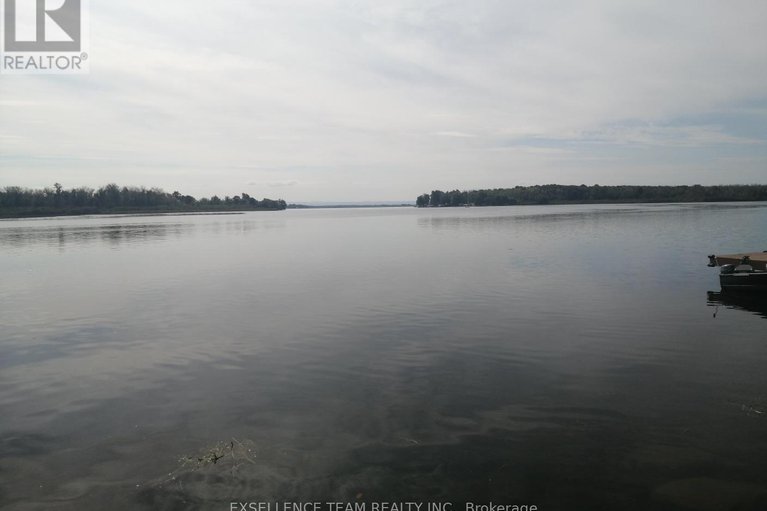 28877485/6803-st-louis-point-road-s/south-glengarry-charlottenburgh-twp/south-glengarry/ontario/K0C2E0_29