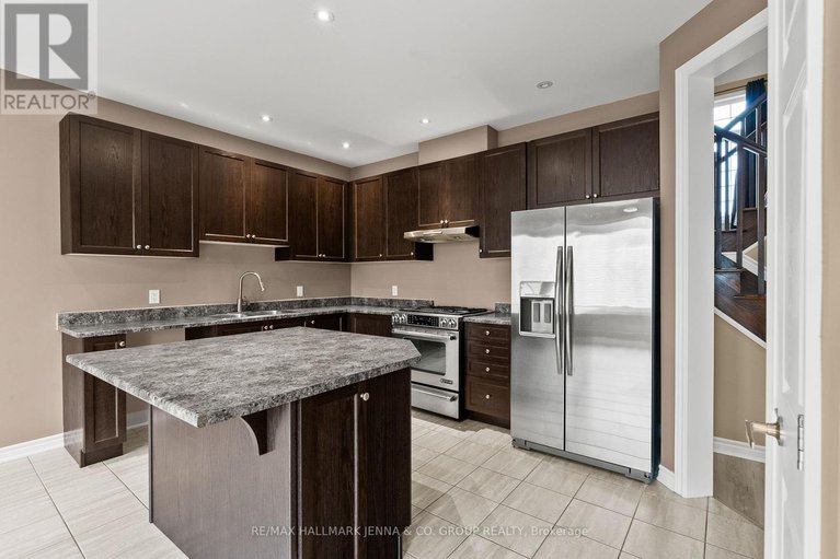 28911447/326-gallantry-way/stittsville-north/ottawa/ontario/K2S0P8_13