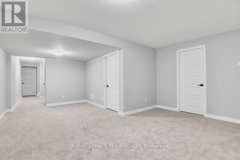 28382398/165-yearling-circle/goulbourn-twp-from-franktown-rdsouth-to-rideau/ottawa/ontario/K0A2Z0_17