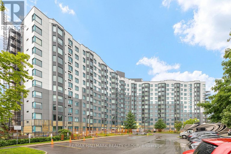 28584376/917-1025-grenon-avenue/fairfield-heights/ottawa/ontario/K2B8S5_1