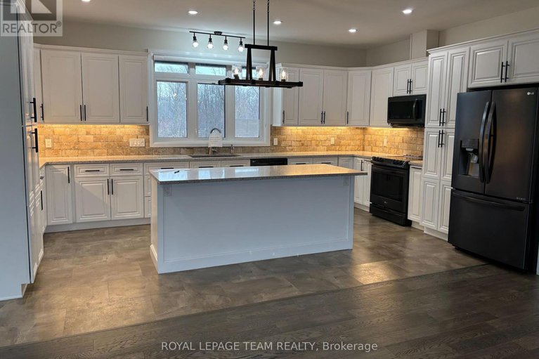 28362636/2500-kearns-way/osgoode-twp-north-of-reg-rd-6/ottawa/ontario/K4P1R9_2
