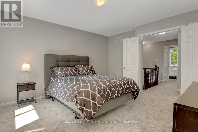 28827853/446-lawler-crescent/chatelaine-village/ottawa/ontario/K4A3Y3_26