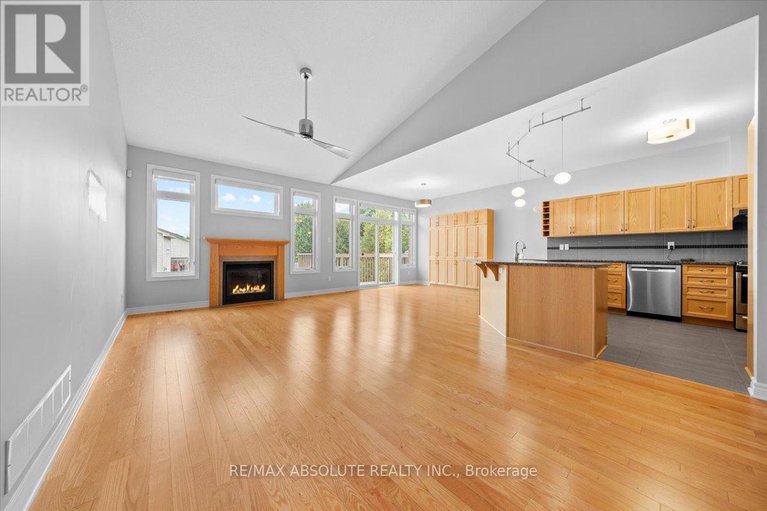 28769614/122-passageway-private/emerald-meadowstrailwest/ottawa/ontario/K2M2B5_6