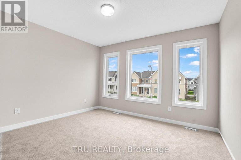 28405876/517-oldenburg-avenue/btwn-franktown-rd-fallowfield-rd/ottawa/ontario/K0A2Z0_14