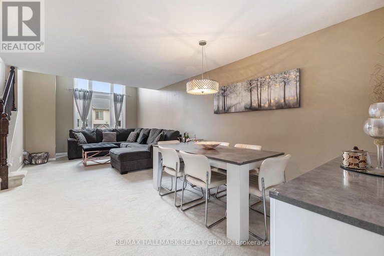 28568194/327-galston-private/mer-bleuebradley-estatesanderson-park/ottawa/ontario/K1W0G3_6