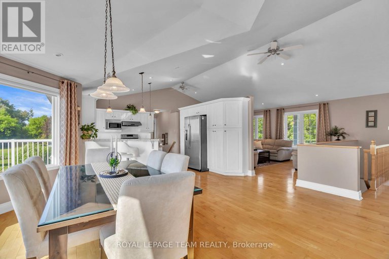 28471624/5705-lombardy-drive/osgoode/ottawa/ontario/K0A2W0_9