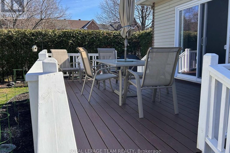 29666144/45-burnstead-crescent/emerald-meadowstrailwest/ottawa/ontario/K2M2T4_43