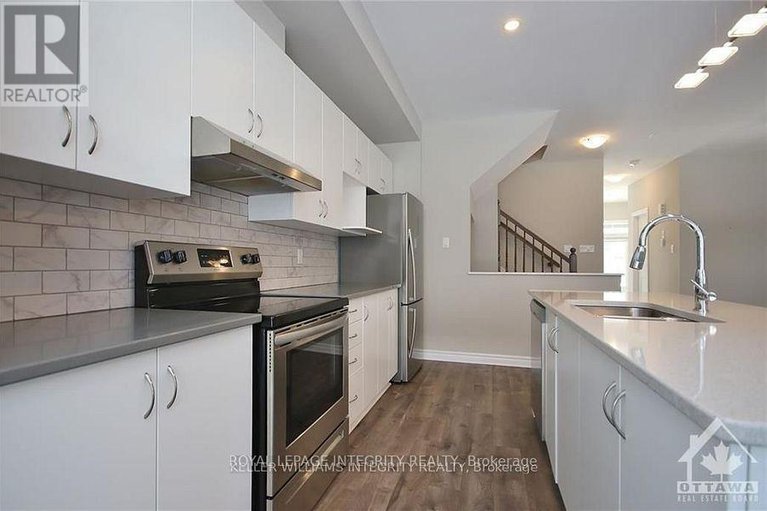 28601011/158-bandelier-way/stittsville-north/ottawa/ontario/K2S2J6_9