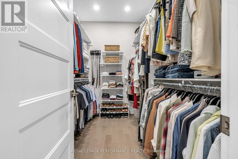 28627551/4-matthew-kieran-crescent/long-sault/south-stormont/ontario/K0C1P0_28