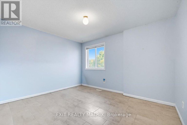 29119543/8089-laurie-lane/metcalfe/ottawa/ontario/K0A2P0_16