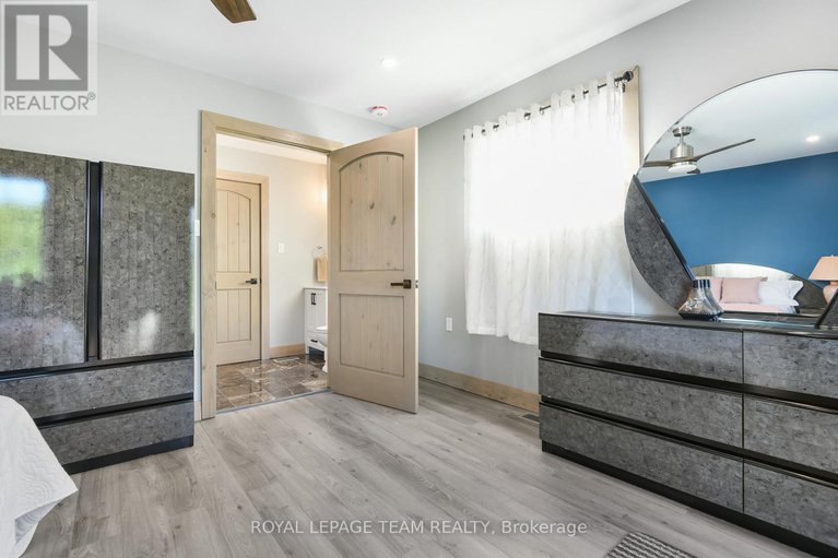 28622757/1016-castleford-road/horton-twp/horton/ontario/K7V3Z8_28
