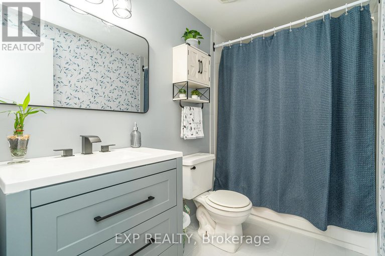28989665/22-rickey-place/glencairnhazeldean/ottawa/ontario/K2L2E3_27