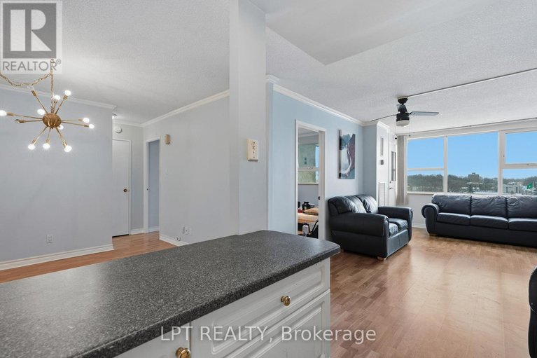 29687992/1112-555-brittany-drive/viscount-alexander-park/ottawa/ontario/K1K4C5_13