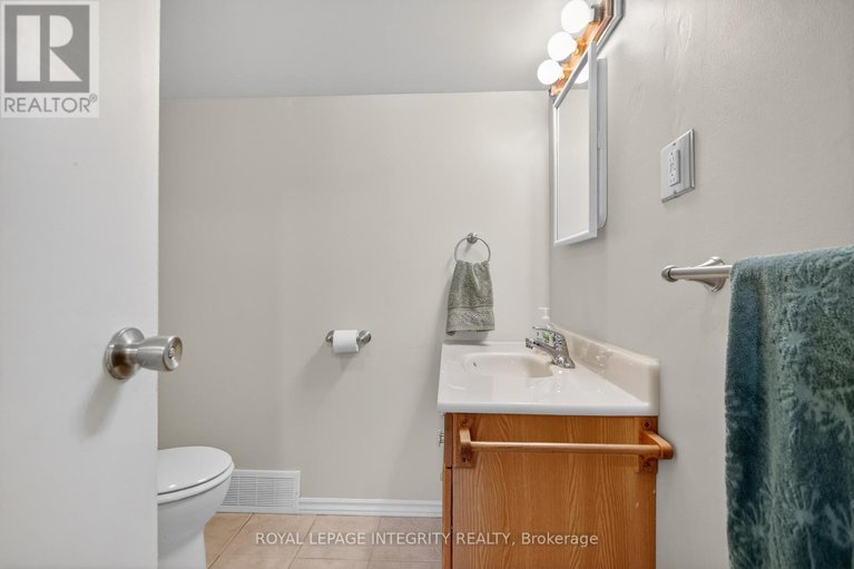 29434003/6054-fernbank-road/stittsville-south/ottawa/ontario/K2S1B6_24