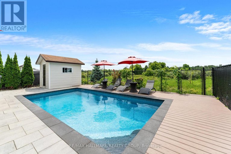 28460424/182-felicity-crescent/mer-bleuebradley-estatesanderson-park/ottawa/ontario/K1W0C2_43