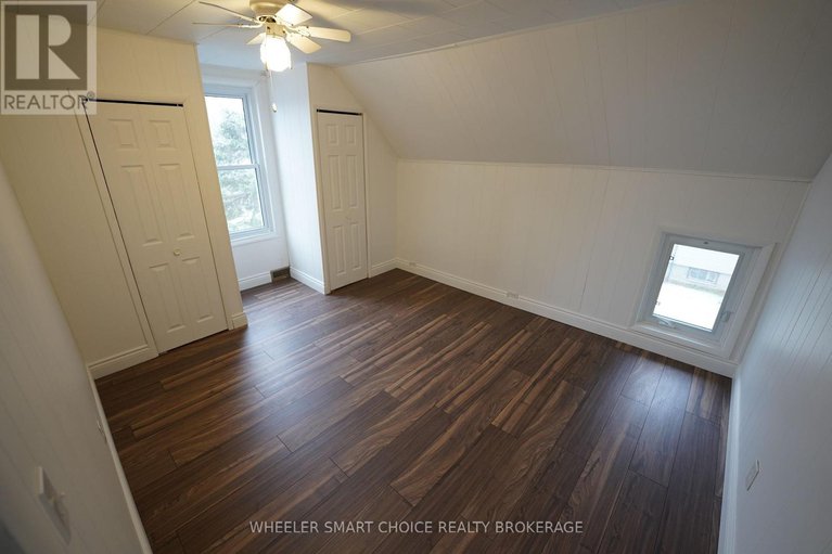 29131494/7-adam-dixon-avenue/long-sault/south-stormont/ontario/K0C1P0_26