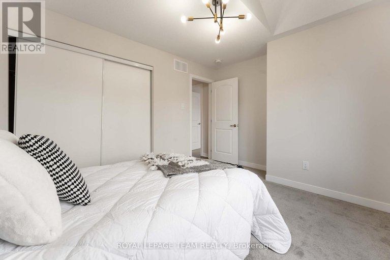 29118048/3040-travertine-way/half-moon-bay/ottawa/ontario/K2J6W9_37