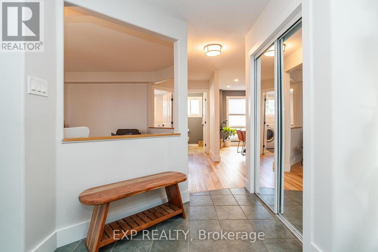 28872307/66-newcastle-avenue/morgans-grantsouth-march/ottawa/ontario/K2K3B5_5