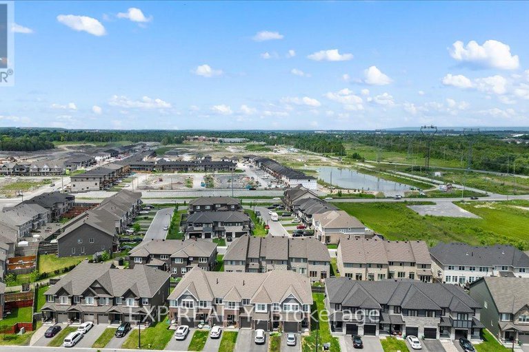 28491066/42-jardiniere-street/remainder-of-stittsville-area/ottawa/ontario/K2S2K3_29