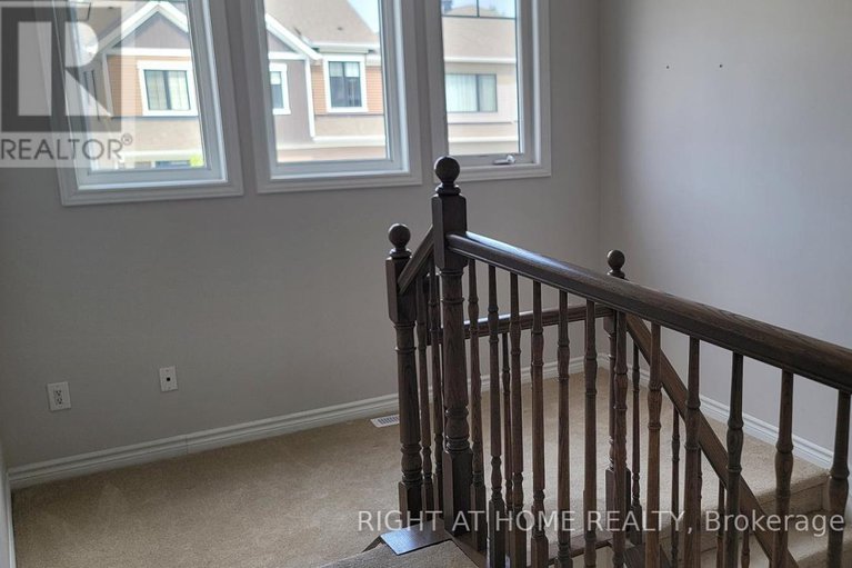 28714089/713-perseus-avenue/half-moon-bay/ottawa/ontario/K2J3V5_29