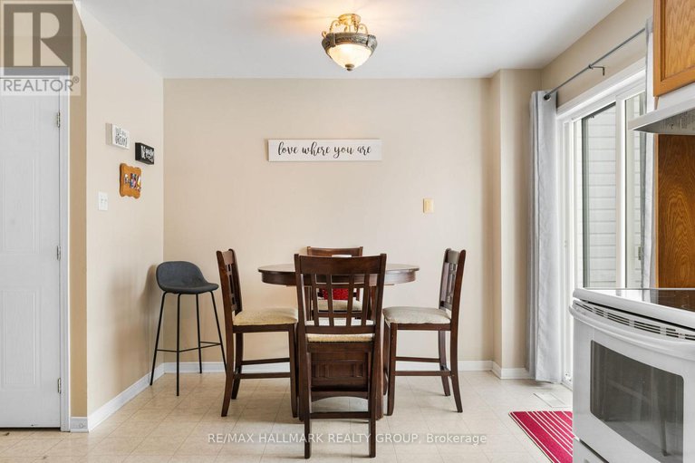 29405879/857-nesting-way-nw/fallingbrookgardenway-south/ottawa/ontario/K4A3X3_15