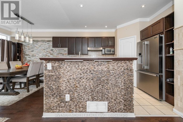 29105316/361-royal-fern-way/riverside-southgloucester-glen/ottawa/ontario/K1V2K6_22