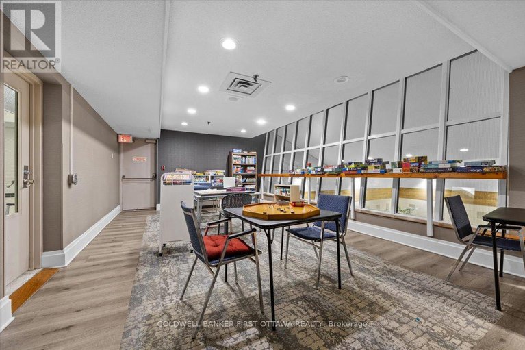 29304966/808-1171-ambleside-drive/woodroffe/ottawa/ontario/K2B8E1_21