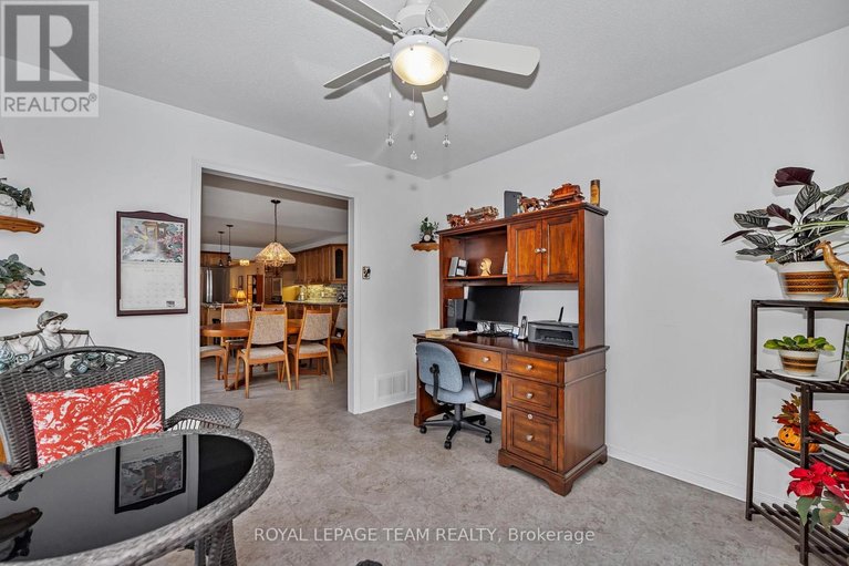 29475386/1961-manotick-station-road/osgoode-twp-north-of-reg-rd-6/ottawa/ontario/K0A2W0_11