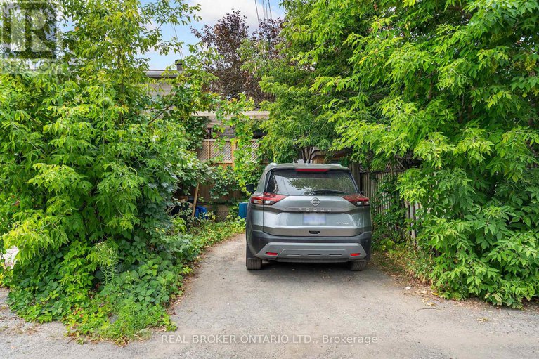 28925104/1003-silver-street/carlington/ottawa/ontario/K1Z6H8_37