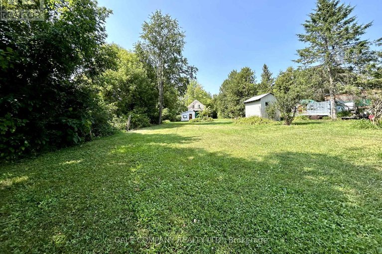 28710683/212-blakeney-road/pakenham/mississippi-mills/ontario/K0A1A0_35