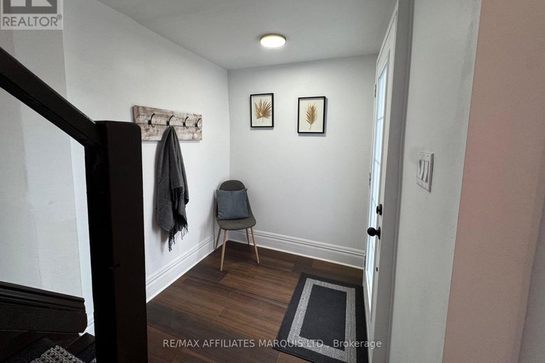 29078821/11-elgin-street-e/alexandria/north-glengarry/ontario/K0C1A0_26